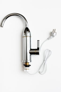 Kran podgrzewacz wody lcd chrom